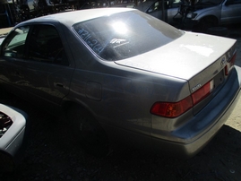 2000 TOYOTA CAMRY LE GOLD 2.2L AT Z16264